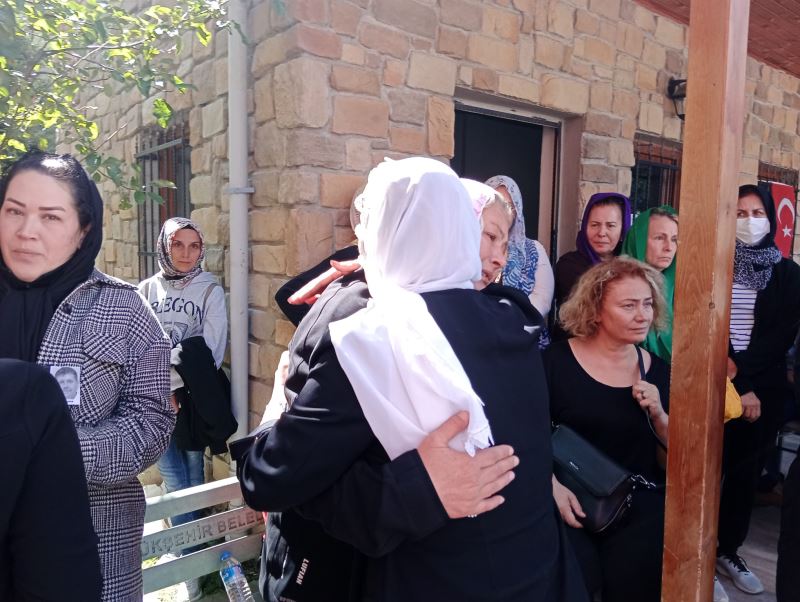 FATMA BAŞKAN, CEYLAN AİLESİNİN ACISINA ORTAK OLDU