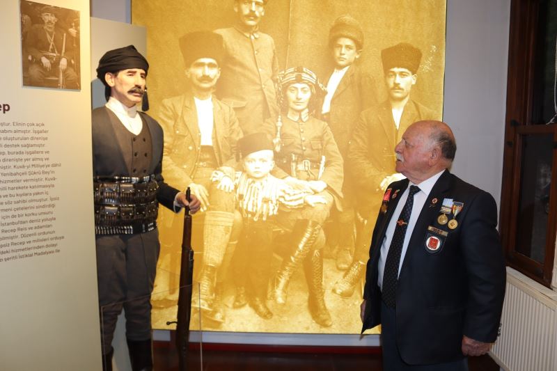 İZMİT BELEDİYESİ GAZİLERİMİZİ ÖZEL GÜNDE DE UNUTMADI