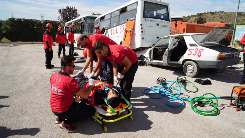 İtfaiyecilerden Nefes Kesen Tatbikat