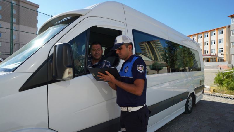 Büyükşehir Zabıtası’ndan Öğrenci Servislerine Sıkı Denetim