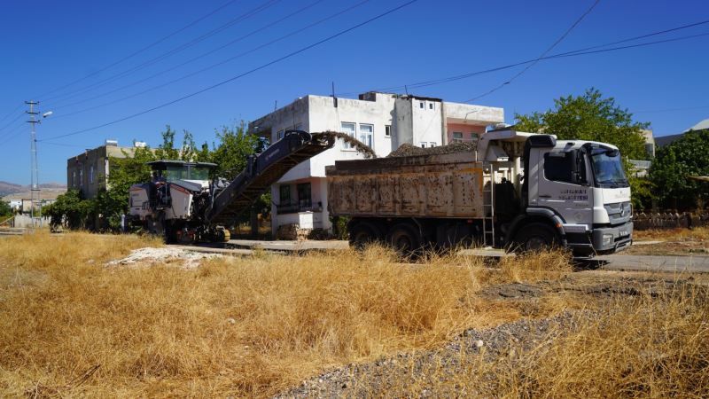 SİTELER MAHALLESİNDE FREZE ÇALIŞMASI