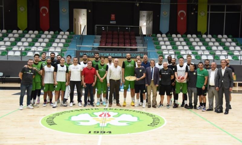 Güzgülü’den Potanın Tarzanlarına ‘Tatlı’ Ziyaret