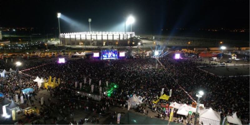 MOTOFEST SAHNESİNDE KOLPA VE EROL EVGİN RÜZGÂRI