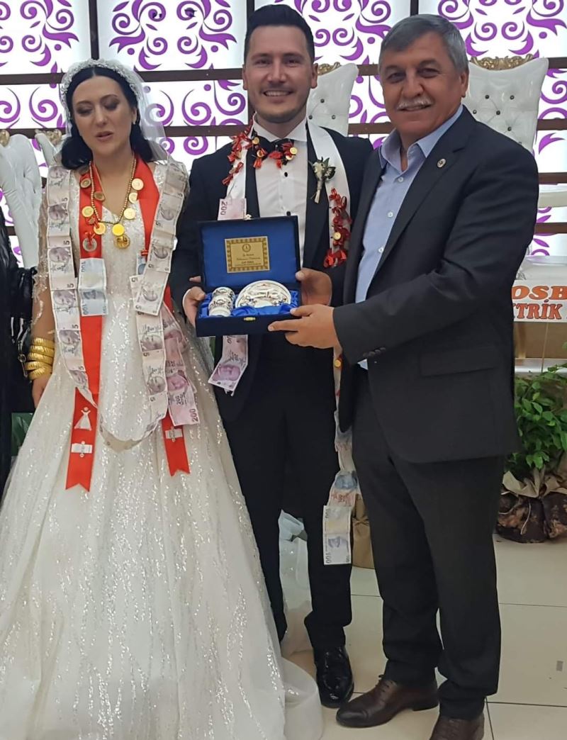 Hazal ve Mustafa kardeşlerimizin mutluluklarına ortak olduk.