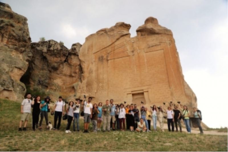 UYGARLIKLARIN GİZEMİNİ FOTOĞRAFLADILAR