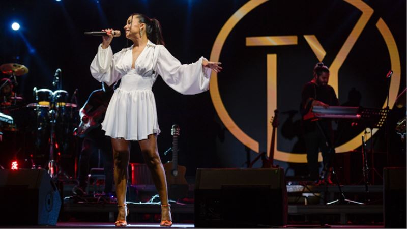 Kültürpark’ta konserler geçidi Tuğba Yurt’la devam etti