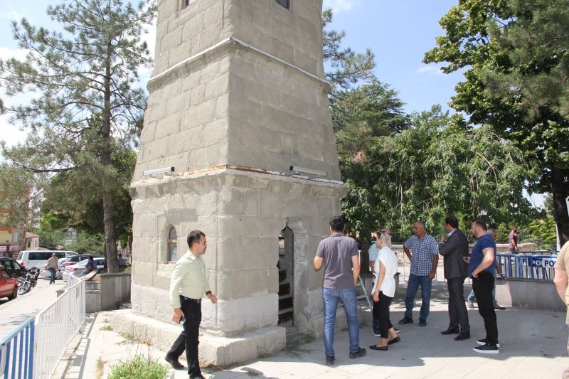 SAAT KULESİ RESTORASYONU İÇİN İNCELEMELER YAPILDI.