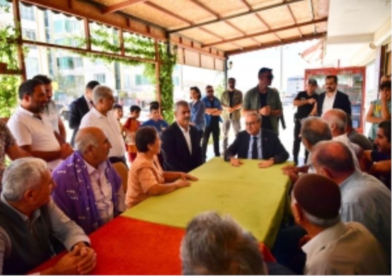 Vali Su, Ergani ilçesinde vatandaşlarla bir araya geldi