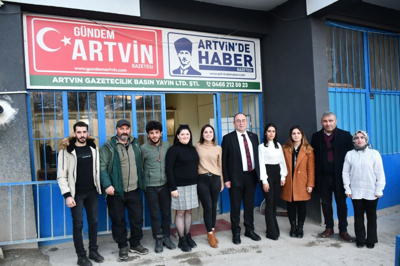 BAŞKAN ELÇİN, GAZETECİLERİ ZİYARET ETTİ