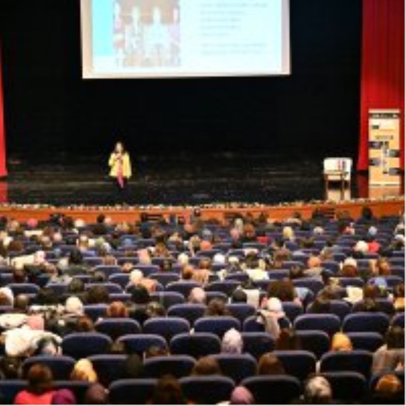 Büyükşehir’den eğitimcilere özel konferans