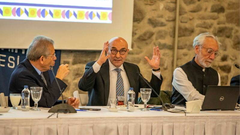 Başkan Soyer yeni belediye binası için İEKKK’yi topladı: Sadece bina değil, demokrasi anıtı yapacağız