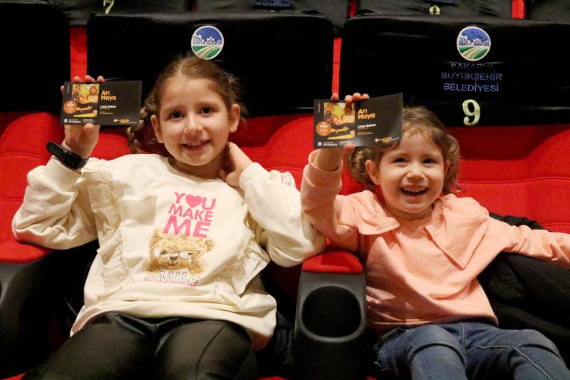 Minikler ‘Arı Maya’ ile eğlendi