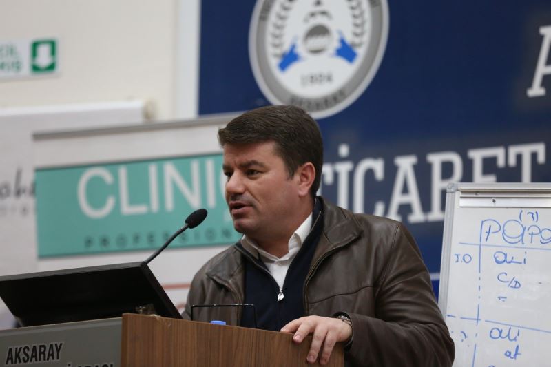 BELEDİYE BAŞKANI DR. EVREN DİNÇER BAYAN KUAFÖRLERE YÖNELİK DÜZENLENEN SEMİNERE KATILDI