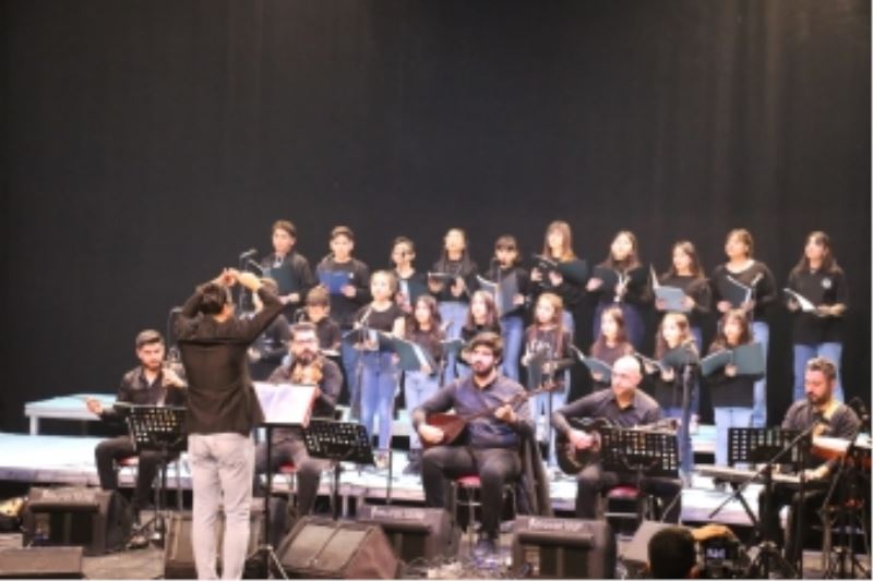 MİNİKLERİN KONSERİ MUHTEŞEMDİ