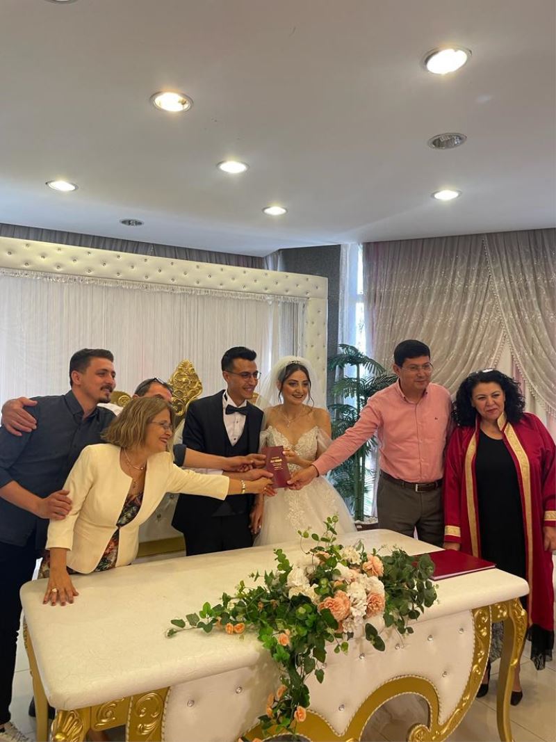 NAZİLLİ’DE 1077 KİŞİ ‘EVET’ DEDİ