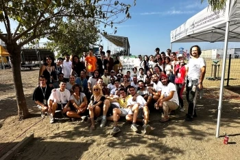 BÜYÜKŞEHİR GENÇLİK MERKEZİ’NİN GÖNÜLLÜ GENÇLERİ İZMİR KAMPINDA