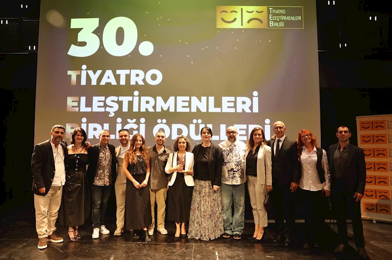 Tiyatro Eleştirmenleri Birliği’nden NKT’ye  yılın oyunu ödülü