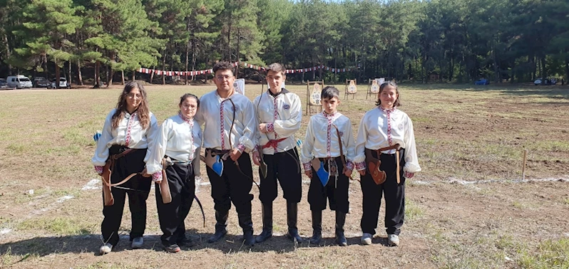 Nevşehir Belediyesi Gençlik Ve Spor Kulübü Geleneksel Türk Okçuluk Takımı Kampa Katıldı