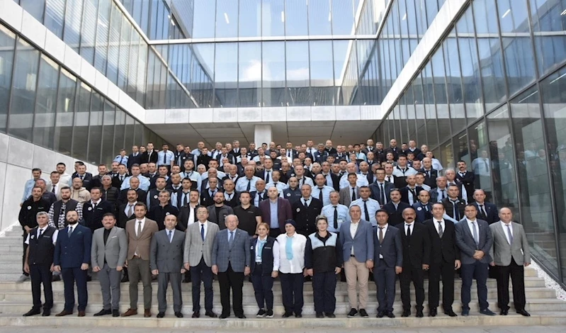 BAŞKAN ALBAYRAK OTOBÜS ŞOFÖRLERİ İLE BİR ARAYA GELDİ