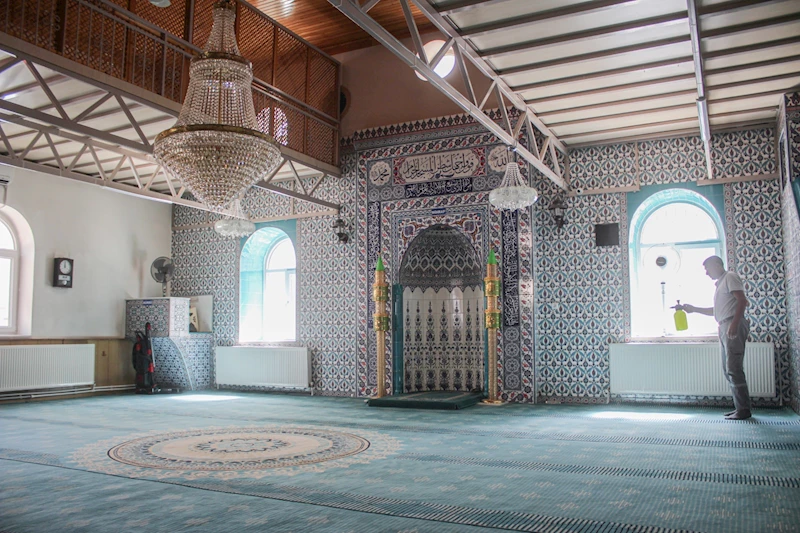 CAMİLERİMİZ GÜL KOKACAK…