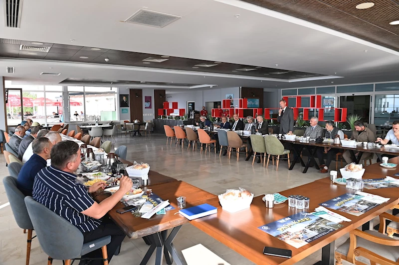 Başkan Uzunlar din görevlileri ile kahvaltıda buluştu