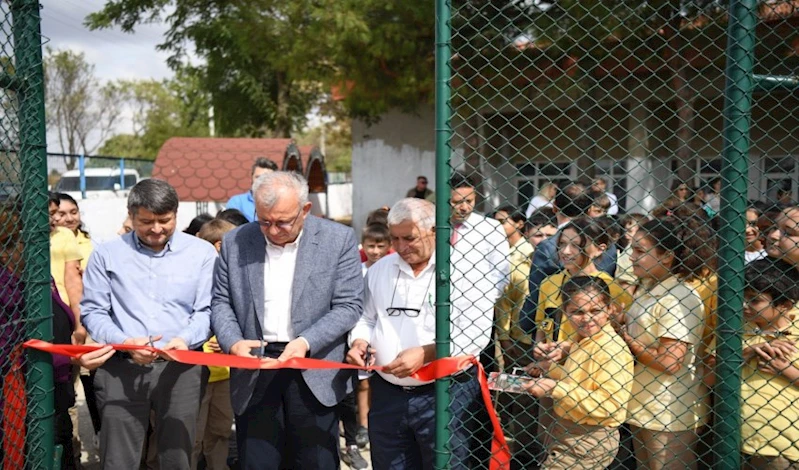 Paşayiğit Mahallesi Semt Sahası hizmete açıldı