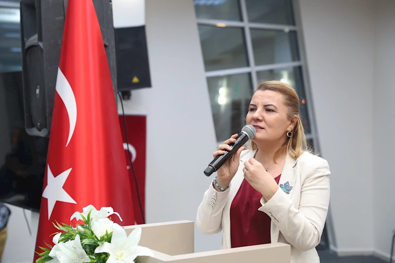 HÜRRİYET: TARİHİ ATATÜRK ANITI’NI DEĞERSİZLEŞTİREN KARARLAR  VE TÖREN ALANININ DEĞİŞTİRİLMESİ KABUL EDİLEMEZ!
