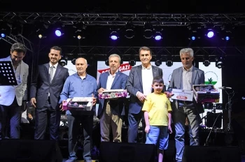 Osmangazi’de Siyah İncirler Yarıştı