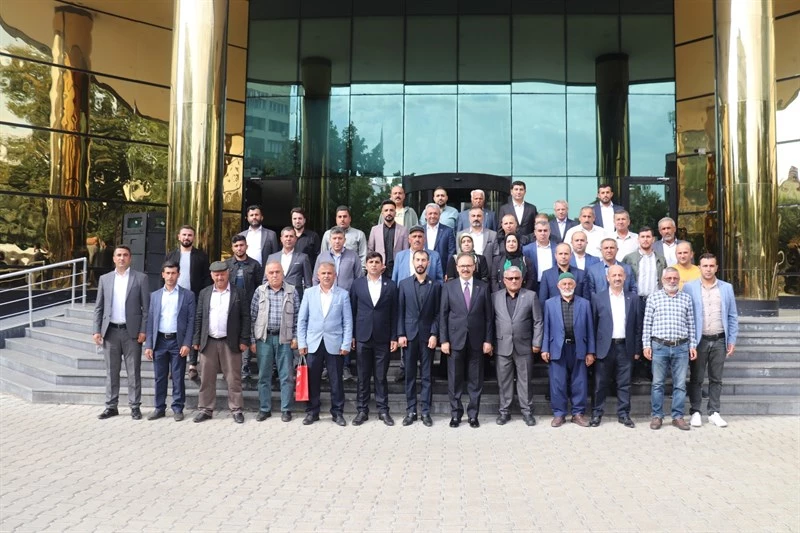 VALİ KIZILKAYA, TÜRKİYE GAZİLER VE ŞEHİT AİLELERİ VAKFI BAŞKAN VE YÖNETİCİLERİ İLE ŞEHİT YAKINLARINI KABUL ETTİ