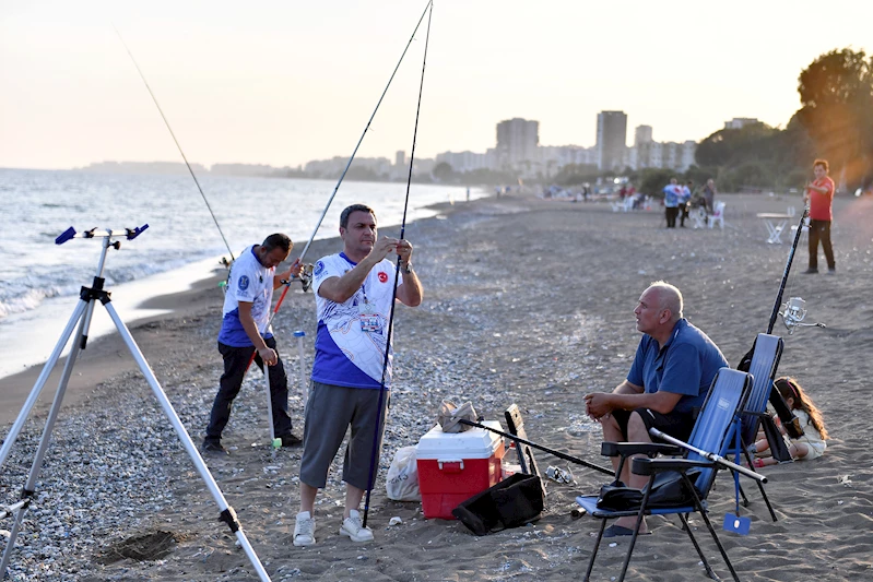 Oltalar 6. Altın Kanca Surfcasting’de Birincilik İçin Atıldı
