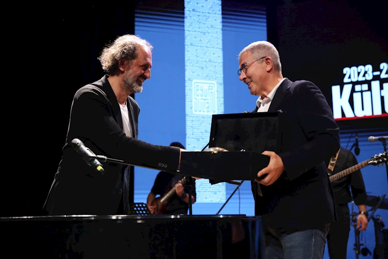 Kültür Sanat Sezonu, Yücel Arzen konseriyle açıldı
