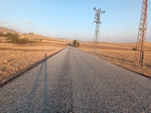 Hazro Kırmataş grup mahalle yolu asfaltlandı