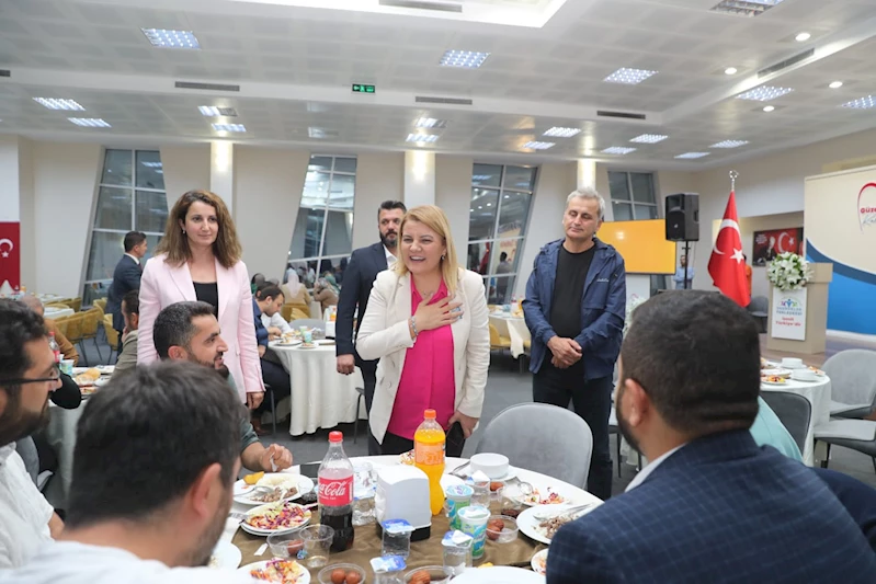 BAŞKAN HÜRRİYET, “TÜM DİN GÖREVLİLERİMİZİN  BAŞIMIZIN ÜSTÜNDE YERİ VAR”
