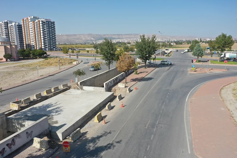 BAŞKAN ÇOLAKBAYRAKDAR, “YENİ KAVŞAK İLE ŞEHRİN TRAFİK AKIŞINI HIZLANDIRACAĞIZ”