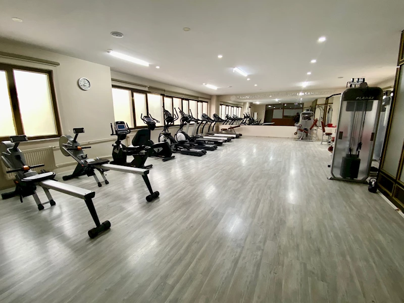 BOZÜYÜK BELEDİYESİ SPOR SALONLARINA BAŞVURULAR DEVAM EDİYOR