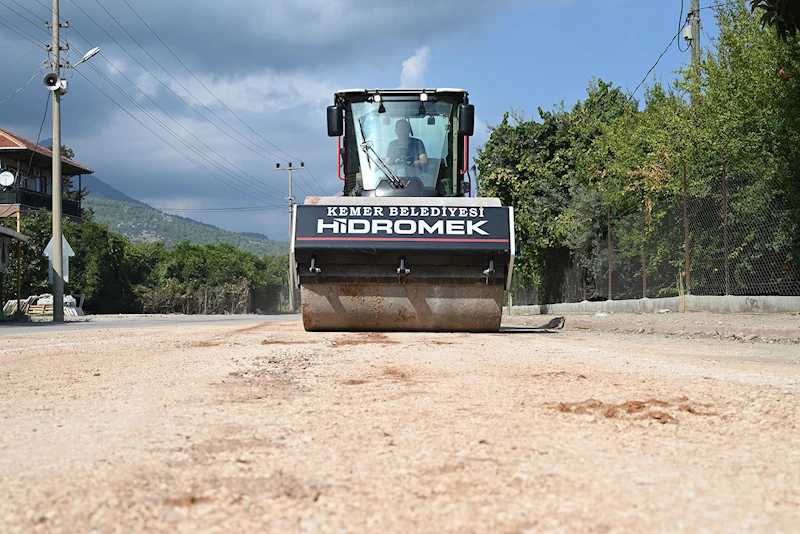 Bozulan yollar düzeltiliyor