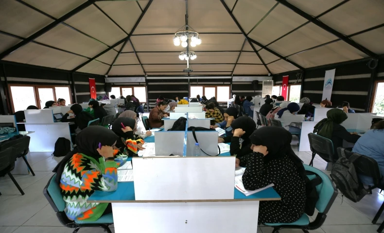 Kitap Otaklarında Sınavlara Odaklandılar