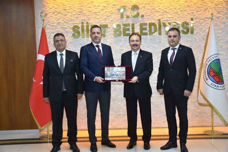 TÜRKİYE BAROLAR BİRLİĞİ BAŞKANI AV. R. ERİNÇ SAĞKAN, VALİ KIZILKAYA’YA NEZAKET ZİYARETİNDE BULUNDU