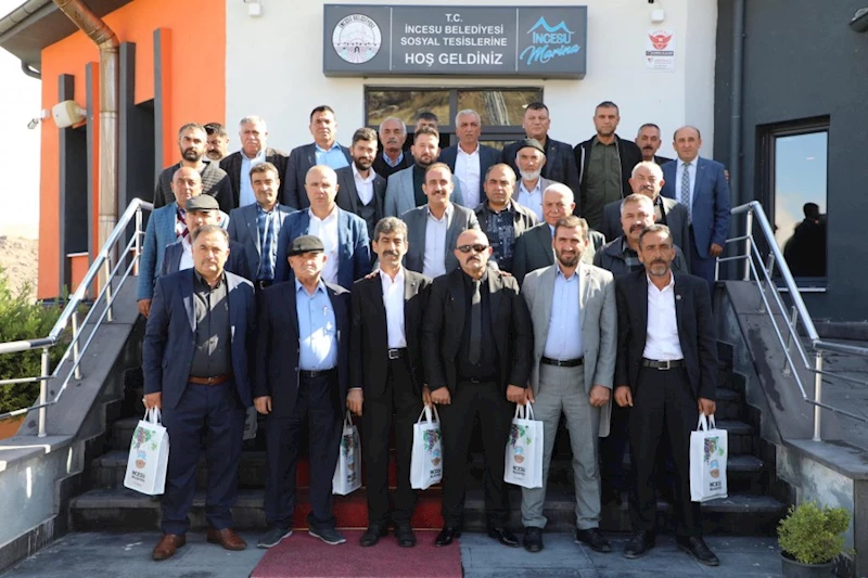 İncesu Belediye Başkanımız Av. Mustafa İlmek, 19 Ekim Muhtarlar günü nedeniyle Belediyemizin ev sahipliğinde düzenlenen toplantı ve ödül törenine katıldı.