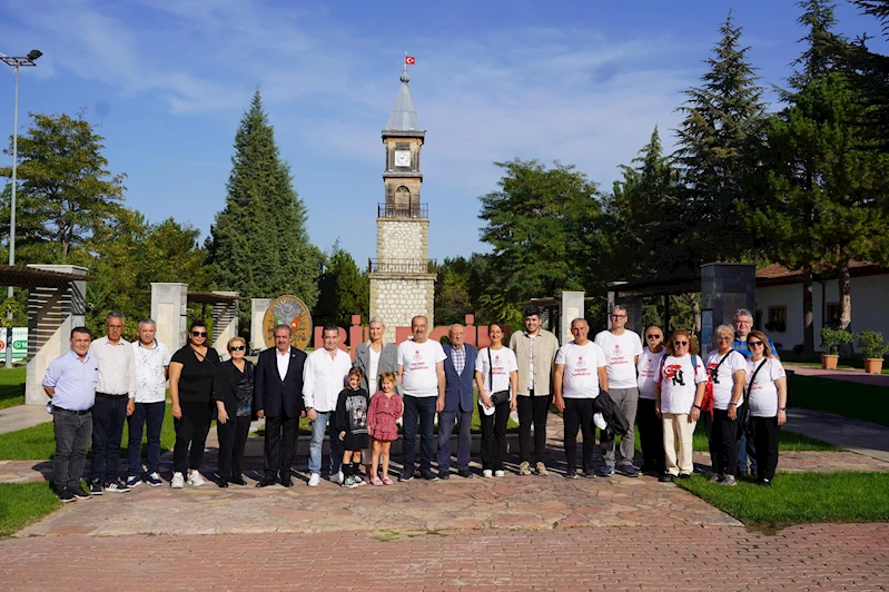 CUMHURİYET MEŞALESİNİ ÇANKAYA’YA TAŞIYAN SPORCULARA BİLECİKLİLER EŞLİK ETTİ