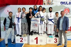 KARATE TAKIMIMIZ YİNE GURURLANDIRDI