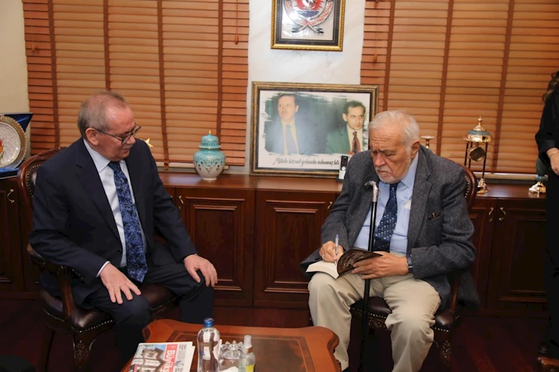 Prof.Dr. İlber Ortaylı’dan Başkan Demir’e ziyaret