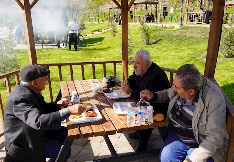 Kösrelik Göleti Mesire Alanı’nda piknik keyfi