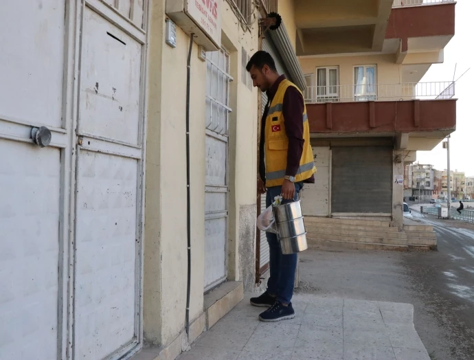 HALİLİYE BELEDİYESİ AŞEVİ HİZMETİYLE 3 BİN 248 VATANDAŞA DOKUNUYOR