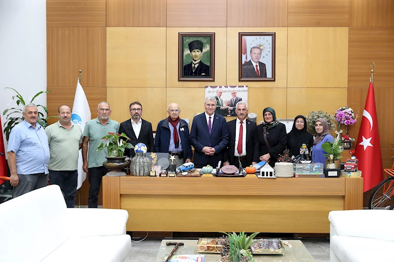 Çaybaşı Fuadiye mahallesinden Başkan Yüce’ye teşekkür ziyareti
