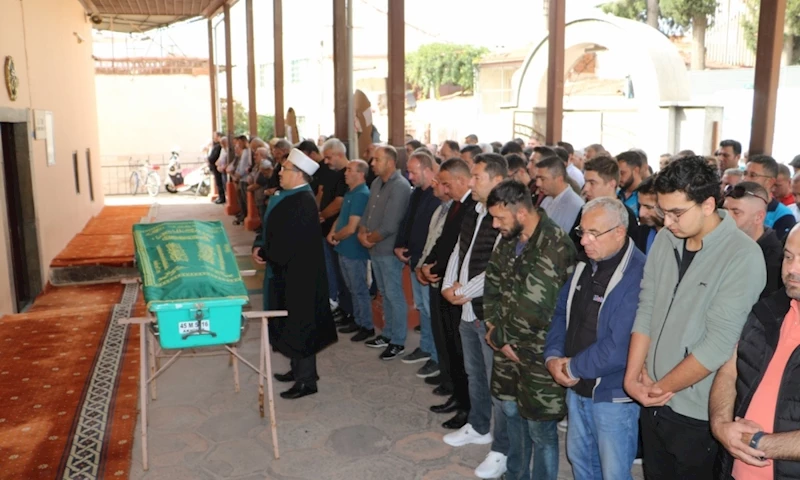 Büyükşehir Personeli Burçin Köseoğlu Son Yolculuğuna Uğurlandı