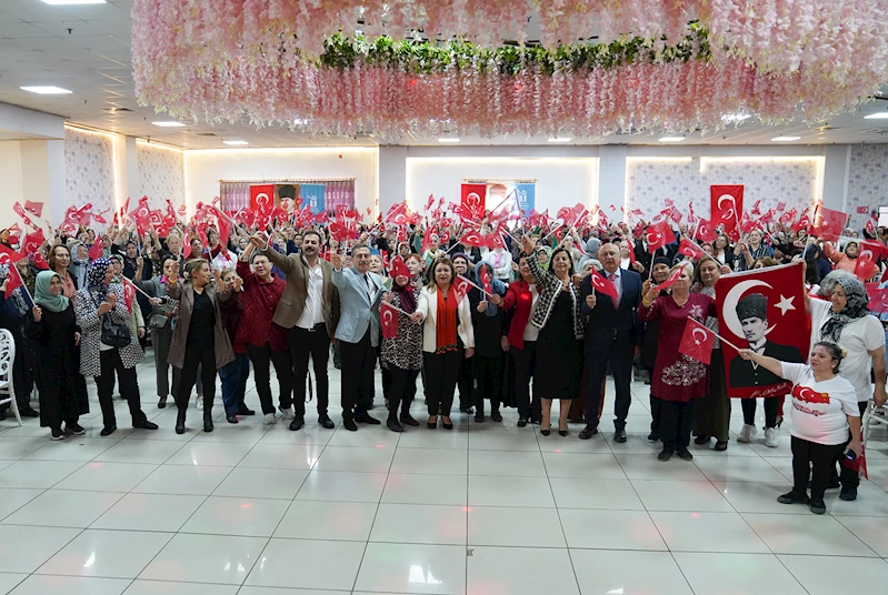 BAŞKAN ATAÇ VE BİN 500 KADIN CUMHURİYETİN 100. YAŞINI COŞKUYLA KUTLADI