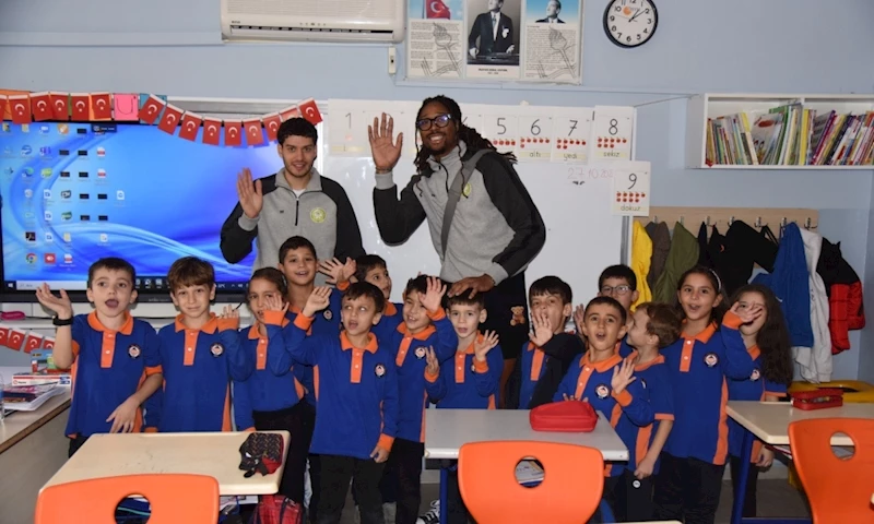 Potanın Tarzanları, Hedef Koleji’nde Öğrencilerle Bir Araya Geldi