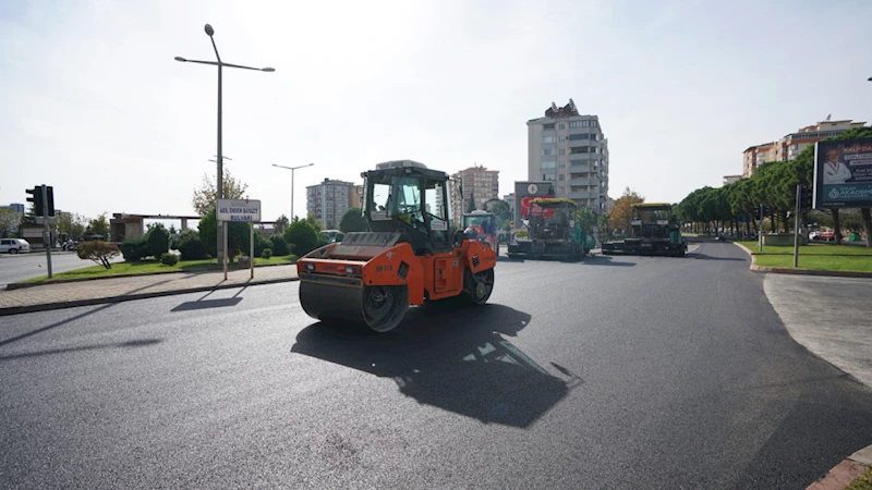 İsmet Karaokur Bulvarı’nın Asfaltı Etaplar Halinde Yenileniyor
