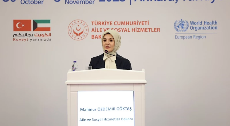 Bakanımız Mahinur Özdemir Göktaş Afetlerde ve Acil Durumlarda Psikolojik İlk Yardım Eğitimi Programı’na Katıldı